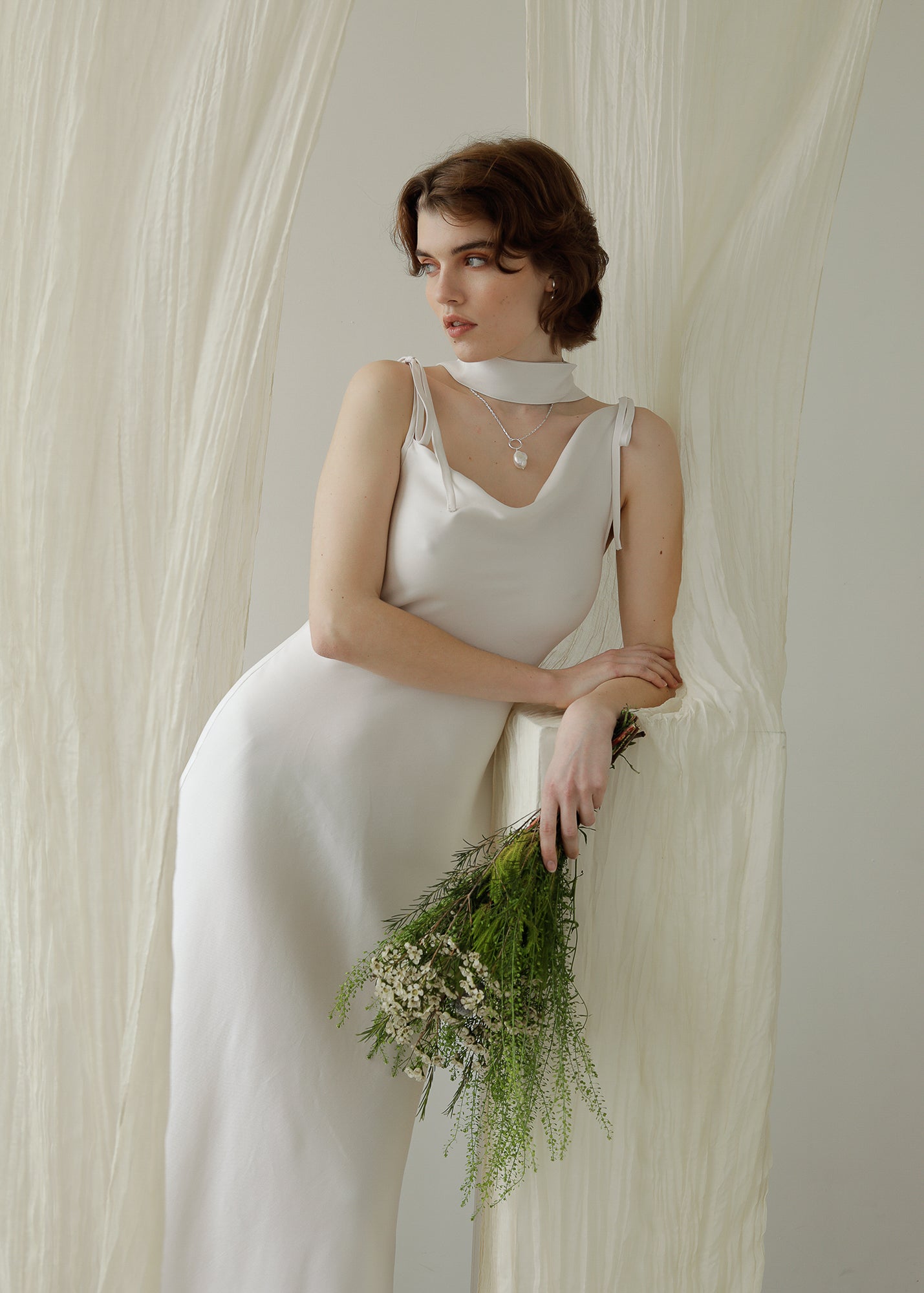 THE LUCIE DRESS - white