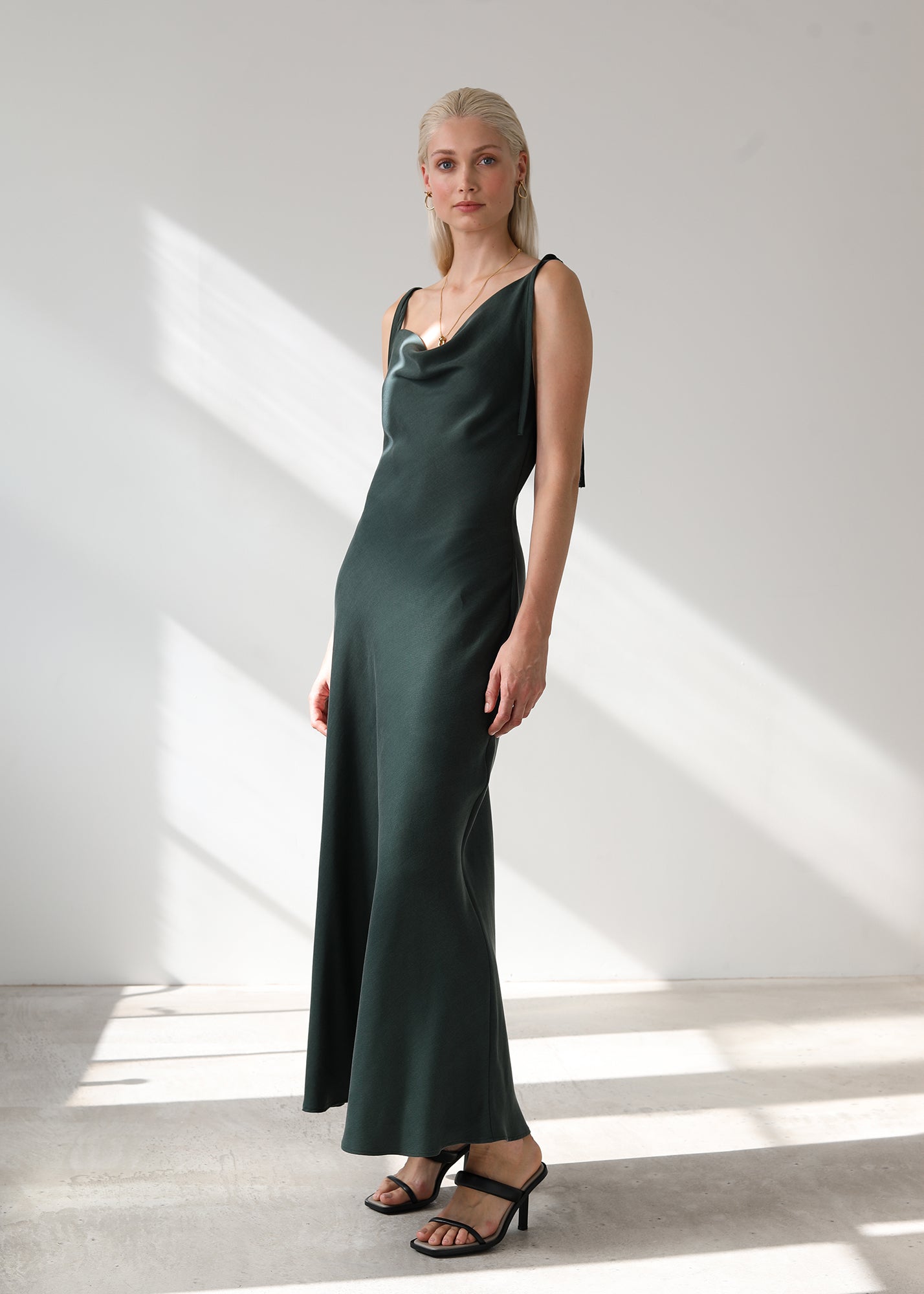 THE LUCIE DRESS - dark green