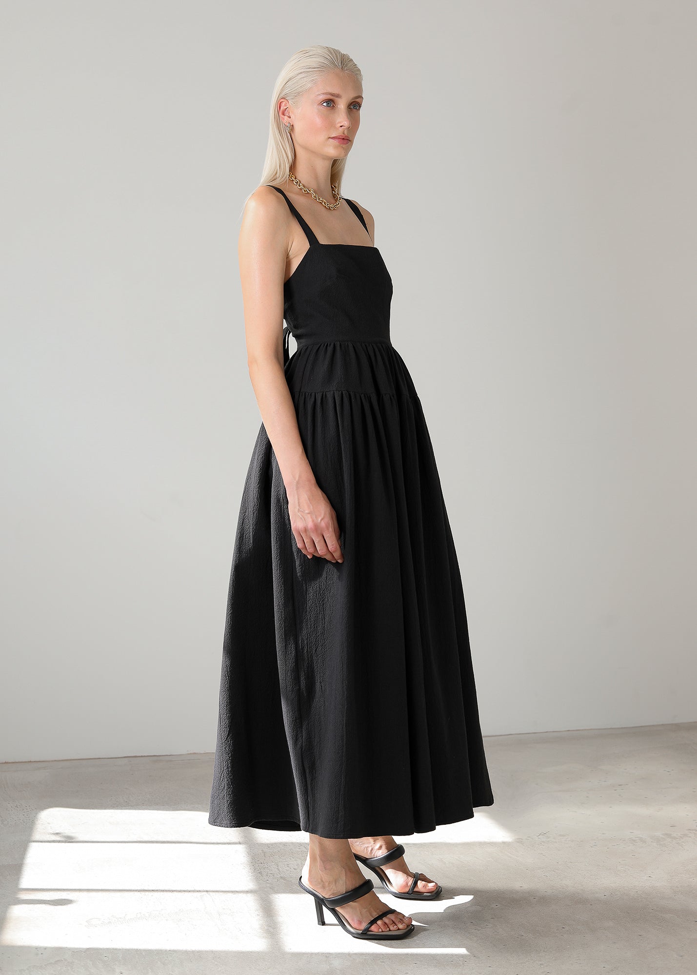 THE CLÉMENCE DRESS - black