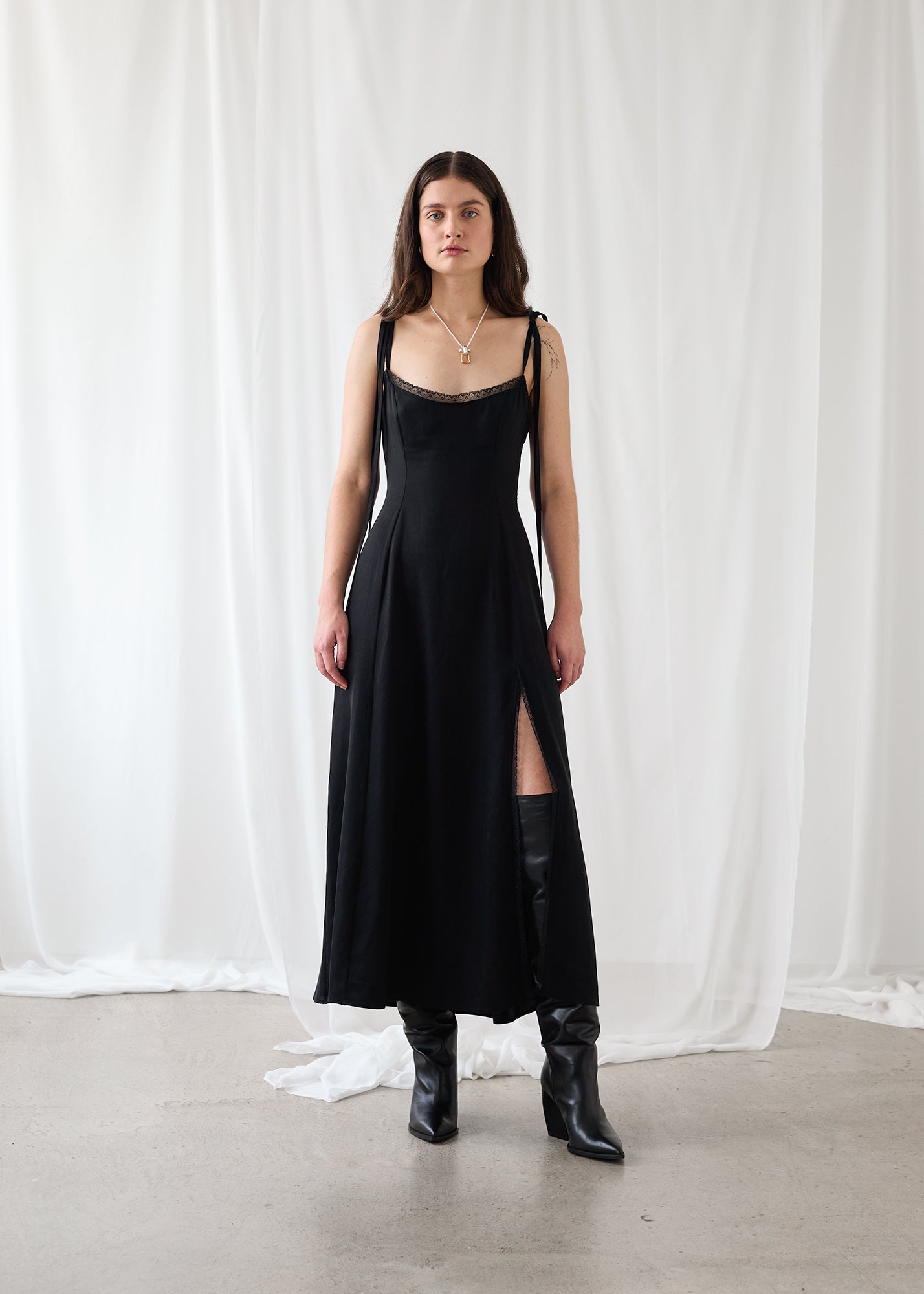 THE CHLOÉ DRESS