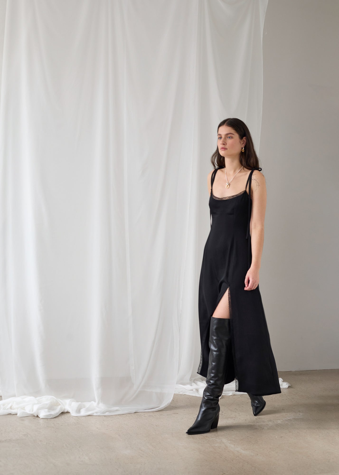 THE CHLOÉ DRESS