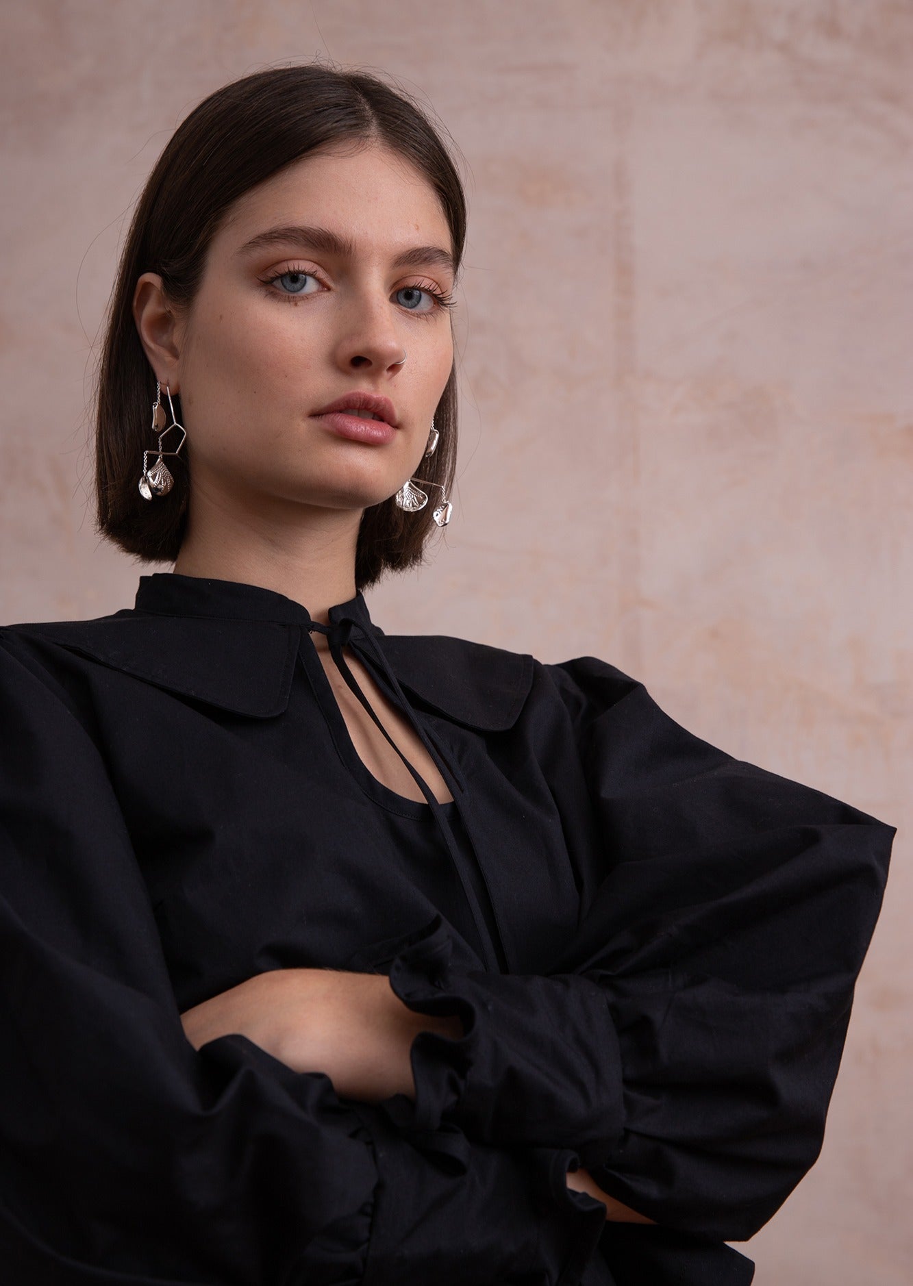 THE HÉLIE BLOUSE - black