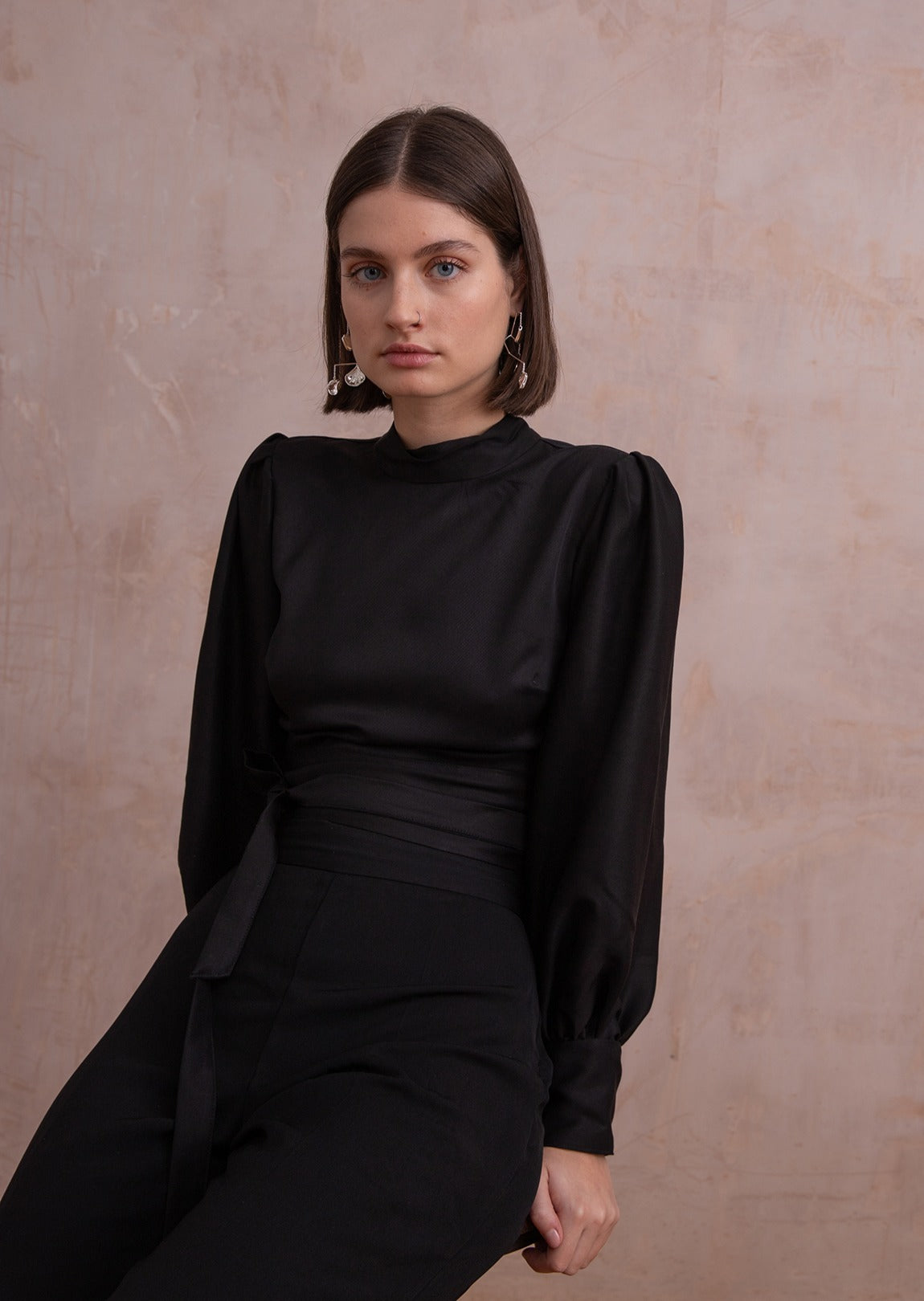 THE MAE BLOUSE - black