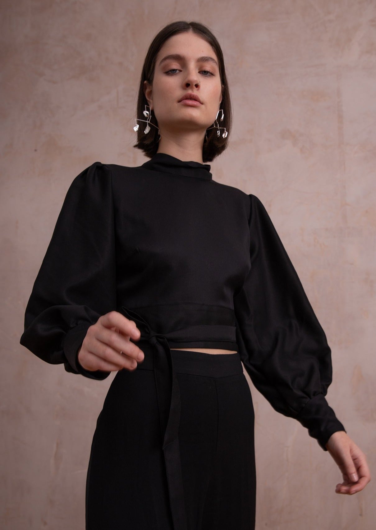 THE MAE BLOUSE - black