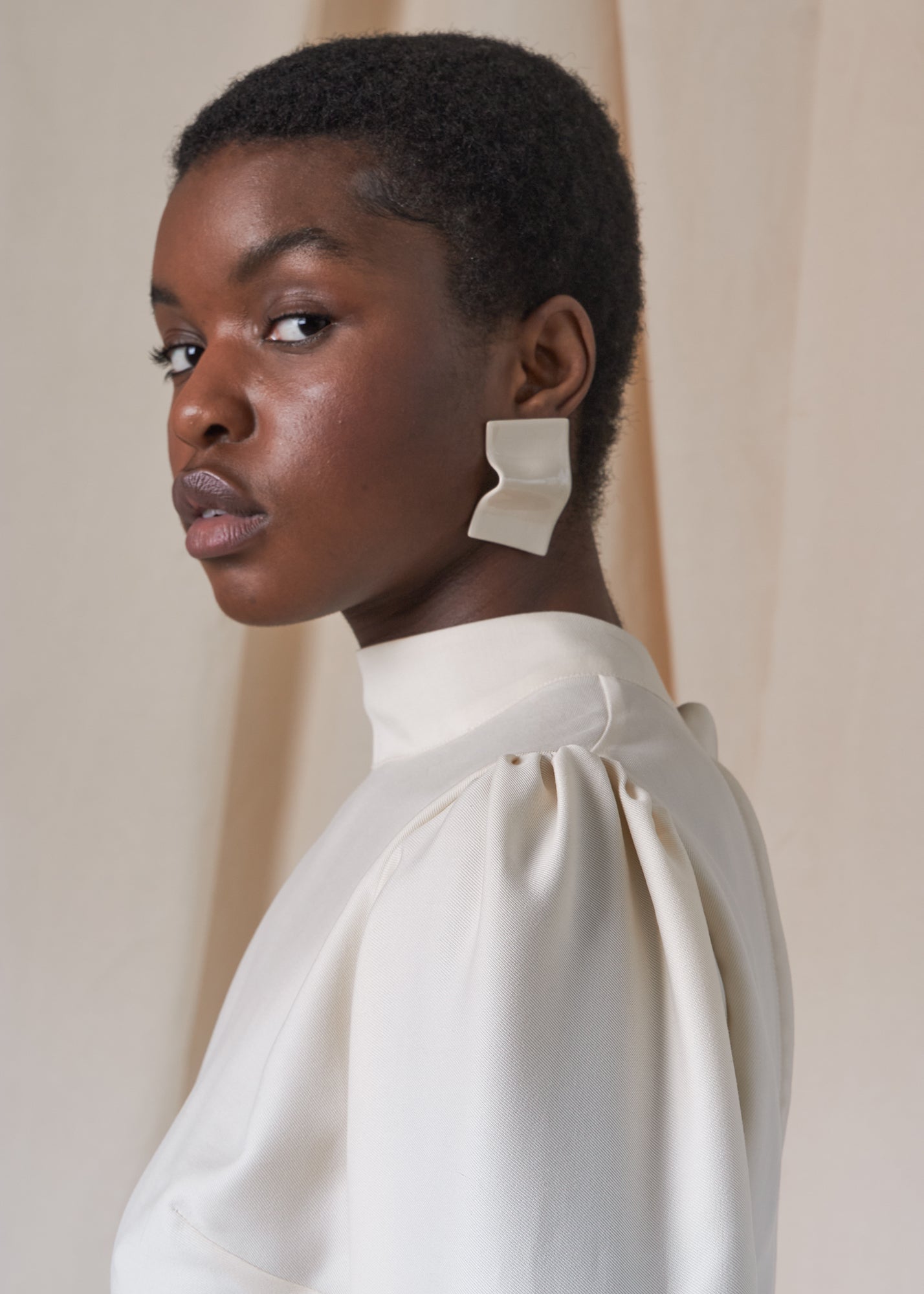 THE MAE BLOUSE - shell