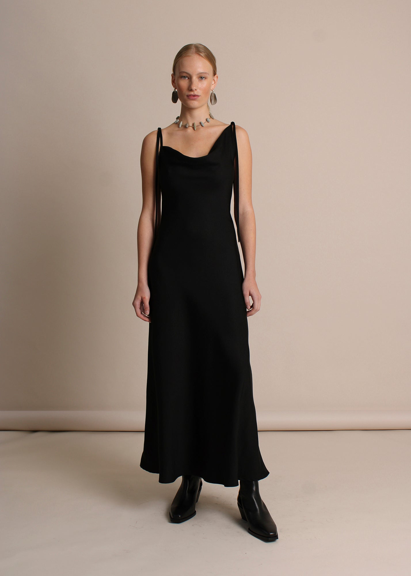 THE LUCIE DRESS - black