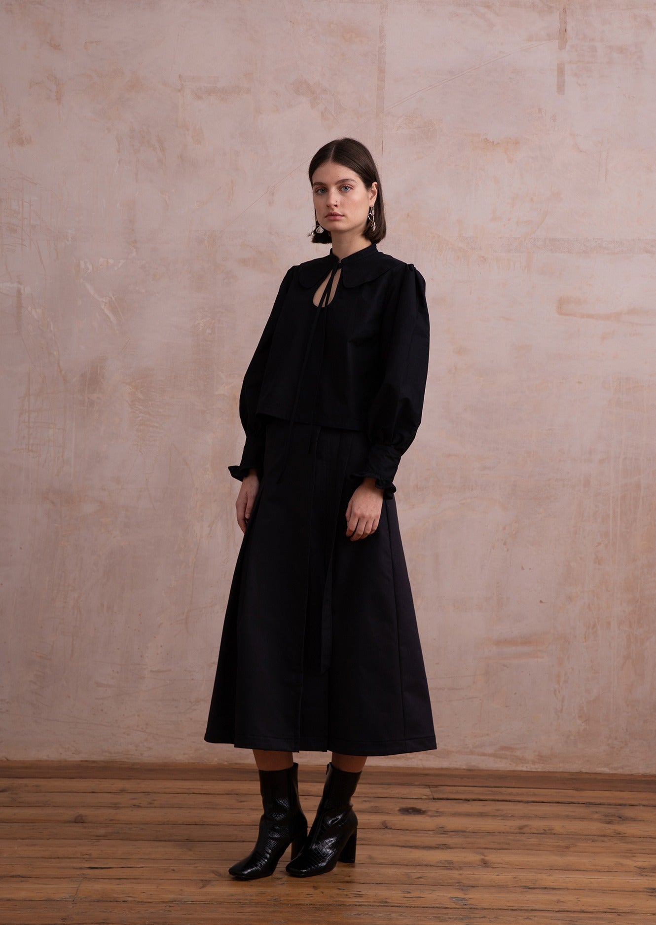 THE HÉLIE BLOUSE - black