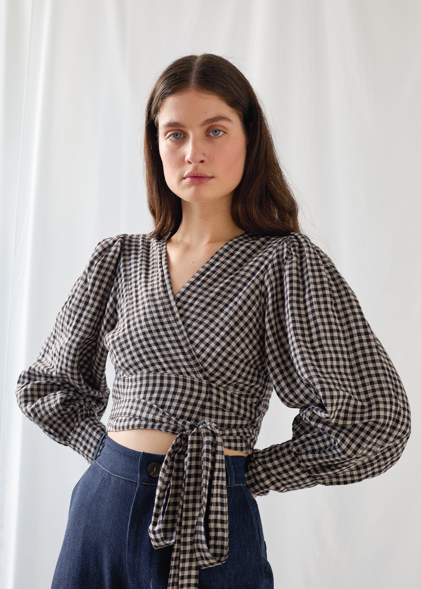 THE CÉCILE BLOUSE - mono gingham