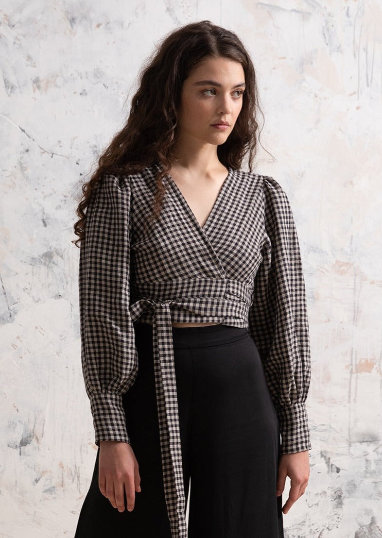 THE CÉCILE BLOUSE - mono gingham