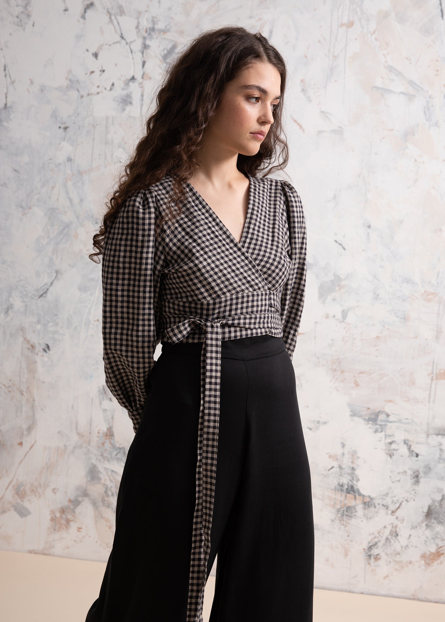 THE CÉCILE BLOUSE - mono gingham